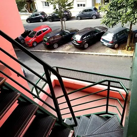 In - Theorynomadrooms Quarto Casal 3 * Lisboa