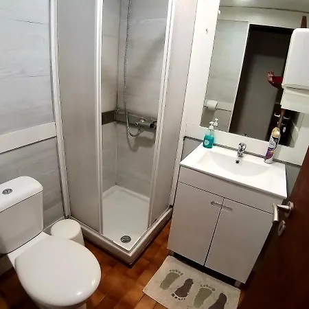Penzion In - Theorynomadrooms Quarto Casal 3 *