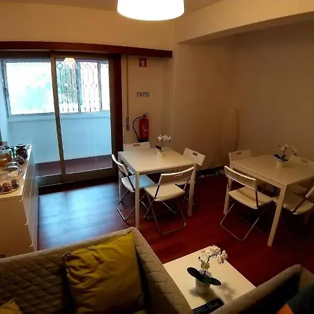 In - Theorynomadrooms Quarto Casal 3 *